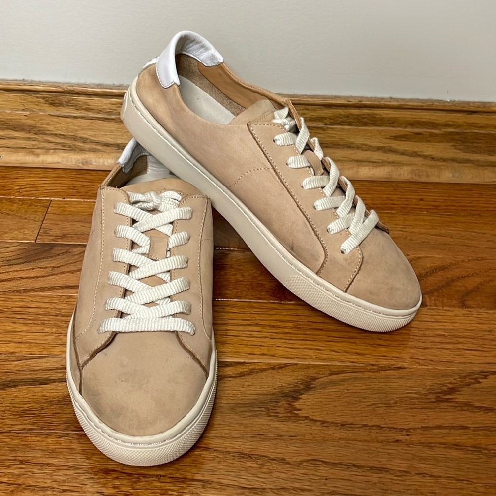 SOLUDOS Women’s Ibiza Classic 100% Leather Lace Up Sneaker Size 8.5